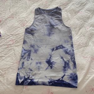 Size 2 lululemon tank top! Worn once, brand new without tag! High neck